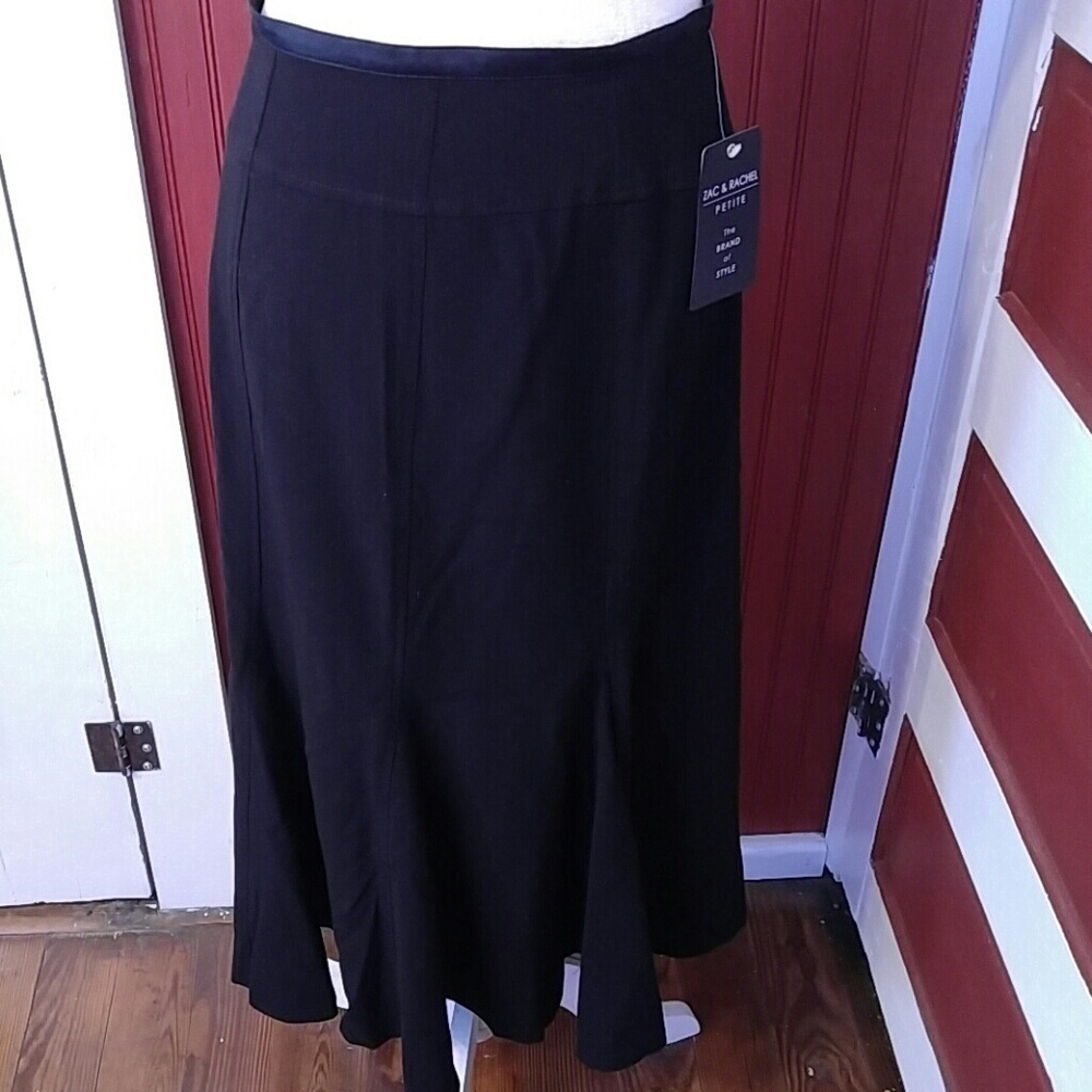 NWT Zac & Rachel Black Skirt 4P